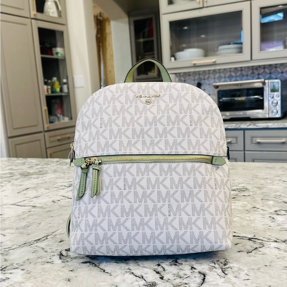 Michael Kors signature medium slim backpack sage NWT Authentic - Picture 2 of 11